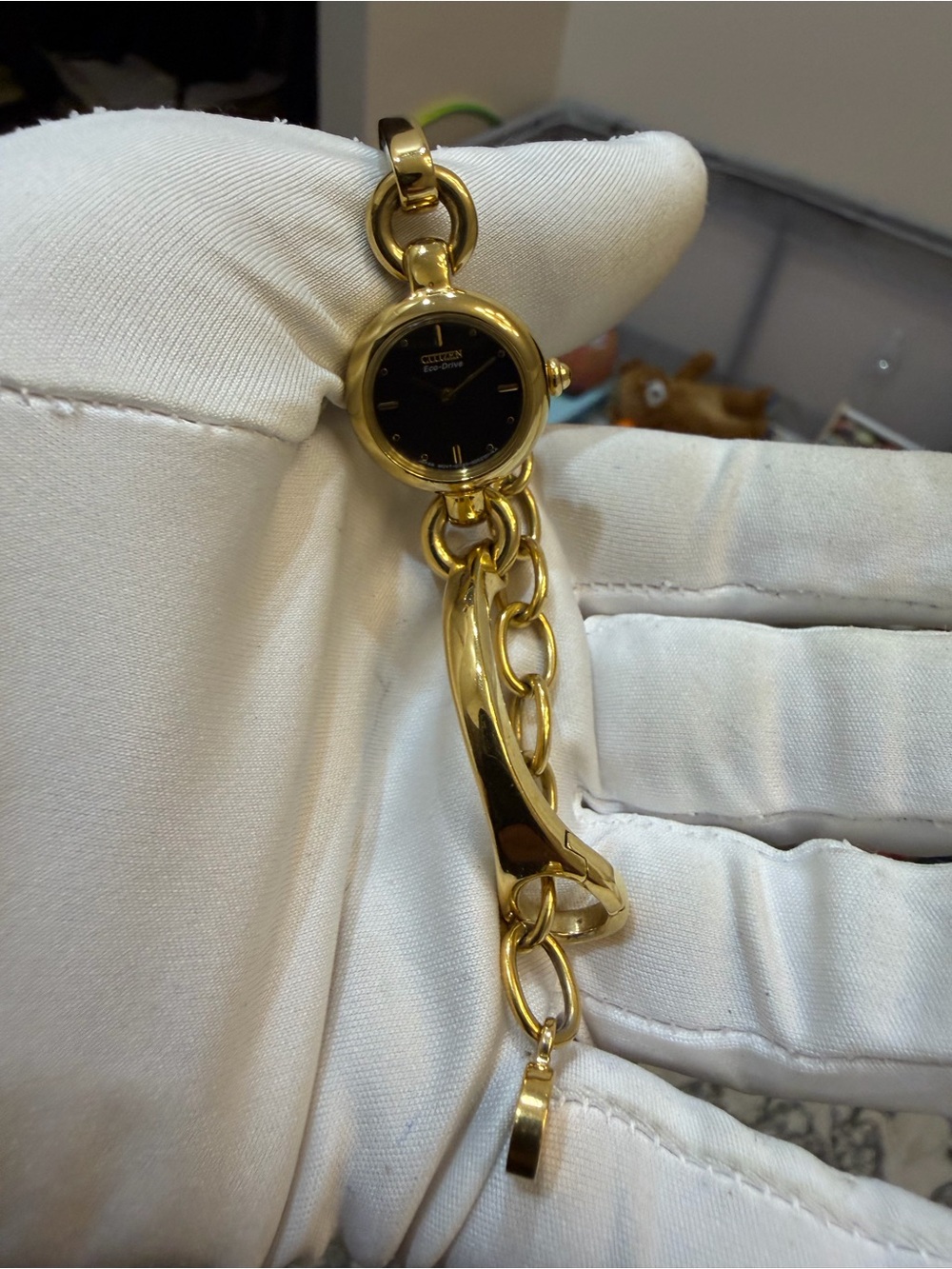 Vintage Citizen Eco-Drive Ladies Bangle Charm Watch Gold Tone Black Dial B023 - Picture 13 of 15